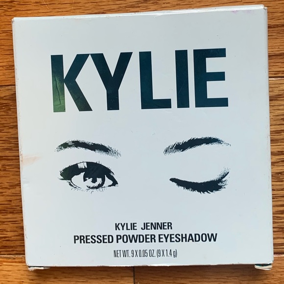 Kylie Cosmetics “The blue honey palette” - Picture 2 of 5